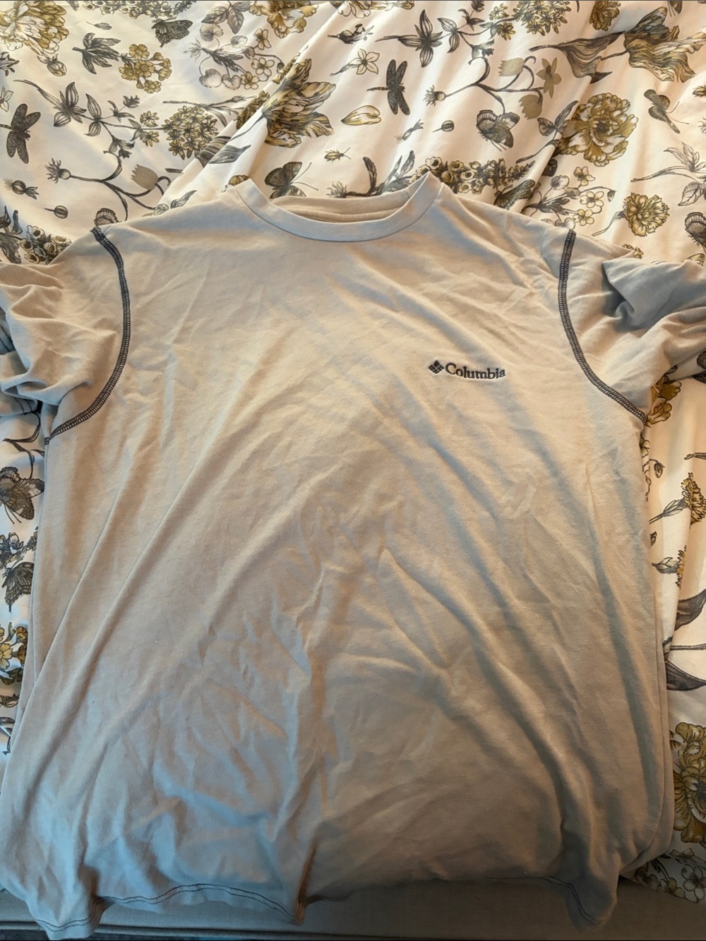 Columbia Light Gray Short-Sleeve Crew Tee with Navy Stitching